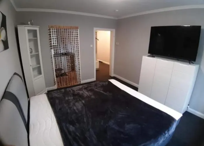 Gepflegte Schoene Mitten In Der Stadt Appartement *