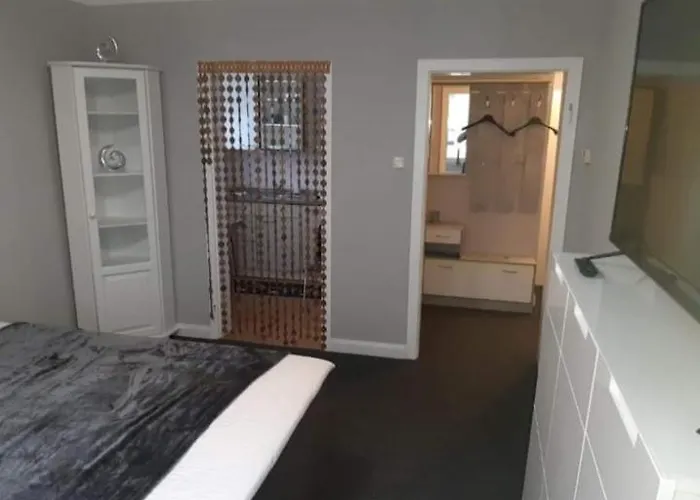 Appartement Gepflegte Schoene Mitten In Der Stadt *